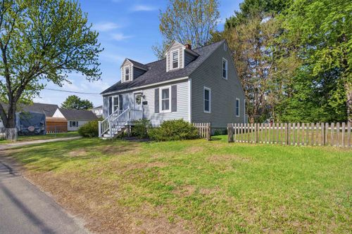 216 Fremont St, Manchester, NH, 03103-2881 | Card Image