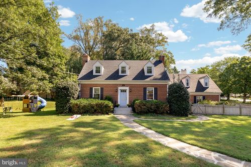 9701 Connecticut Ave, KENSINGTON, MD, 20895-3528 | Card Image