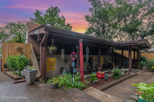 4906 Roman Dr, Louisville, KY, 40291-1558 | Card Image