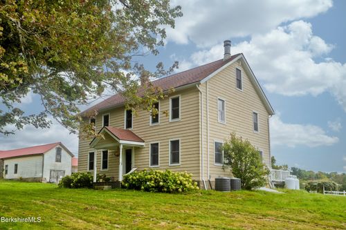 54 Gibbs Rd, Blandford, MA, 01008-9638 | Card Image