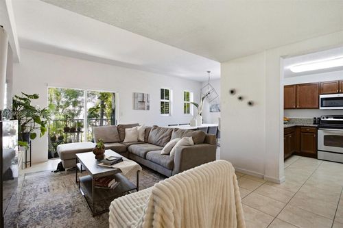 228-11605 Nw 89th St, Doral, FL, 33178-1785 | Card Image