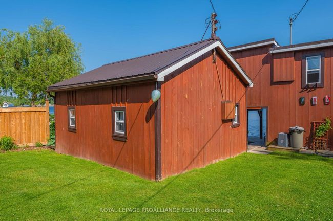 118 Front St W, House other with 15 bedrooms, 8 bathrooms and 12 parking in Hastings ON | Image 19