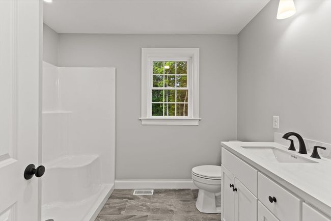 10 Leonard St, House other with 4 bedrooms, 3 bathrooms and 6 parking in Lakeville MA | Image 28