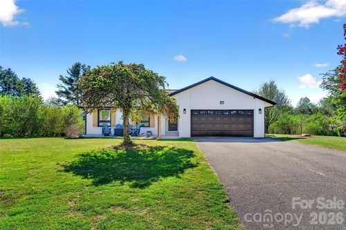 1191 Dale Rd, Spruce Pine, NC, 28777-6301 | Card Image