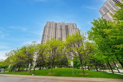 1015 - 710 Humberwood Blvd, Condo with 1 bedrooms, 1 bathrooms and 1 parking in Etobicoke ON | Image 1