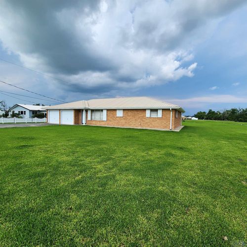 15657 E Main St, Cut Off, LA, 70345-2907 | Card Image
