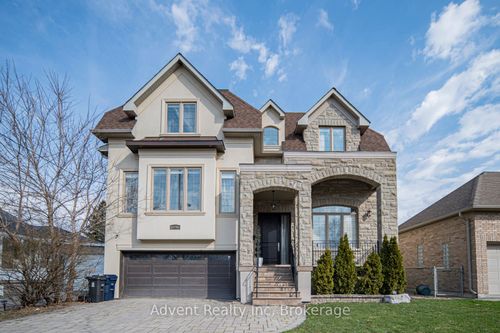 136 Homewood Avenue, North York, ON, M2M1K3 | Card Image