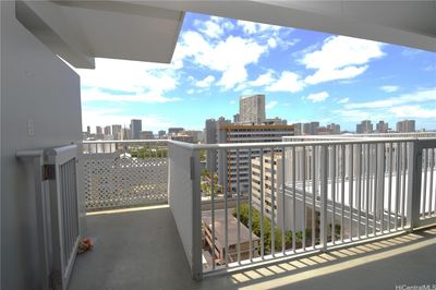 1501 - 1635 Dole Street, Home with 2 bedrooms, 1 bathrooms and 1 parking in Honolulu HI | Image 3