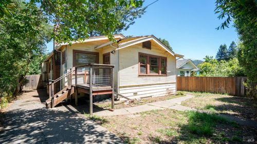 127 Manor Rd, Fairfax, CA, 94930-1508 | Card Image