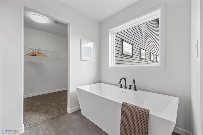 Owner's Private Bath | Image 19
