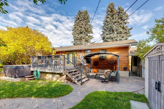 70 Mayfair Rd Sw, House detached with 3 bedrooms, 4 bathrooms and 3 parking in Calgary AB | Image 37