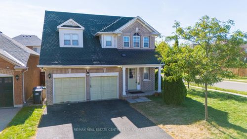 2 Clovercrest Dr, Brampton, ON, L7A2N4 | Card Image