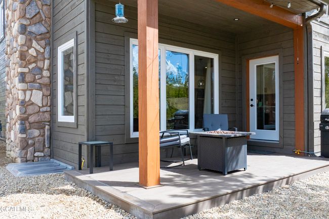 Covered Back Patio. | Image 10