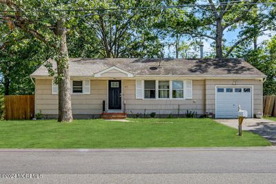 1117 Ship Avenue, House other with 2 bedrooms, 1 bathrooms and null parking in Beachwood NJ | Image 2