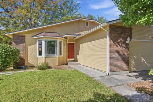 1873 N Tammy Pl, Meridian, ID, 83646-6100 | Card Image
