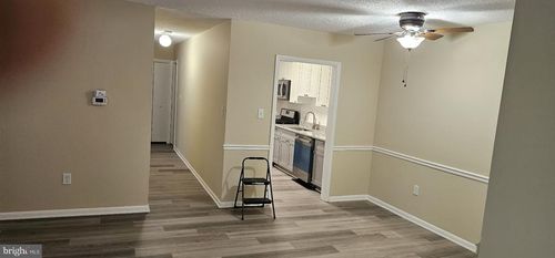 apt-301-10725 West Dr, FAIRFAX, VA, 22030-4282 | Card Image