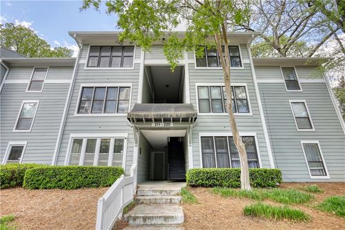 211 Summit North Dr Ne, Atlanta, GA, 30324-3141 | Card Image