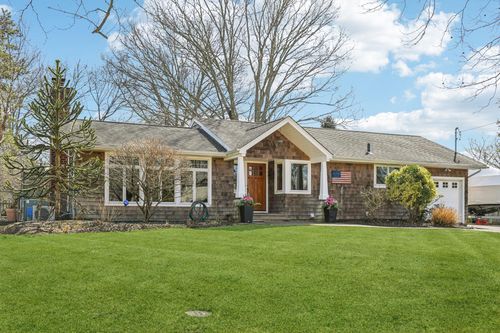 12 Colgate Rd, Greenlawn, NY, 11740-1918 | Card Image