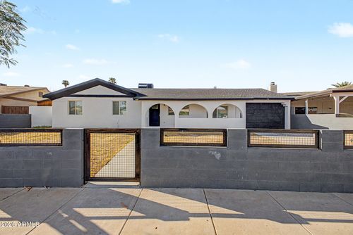 6340 W Avalon Drive, Phoenix, AZ, 85033 | Card Image