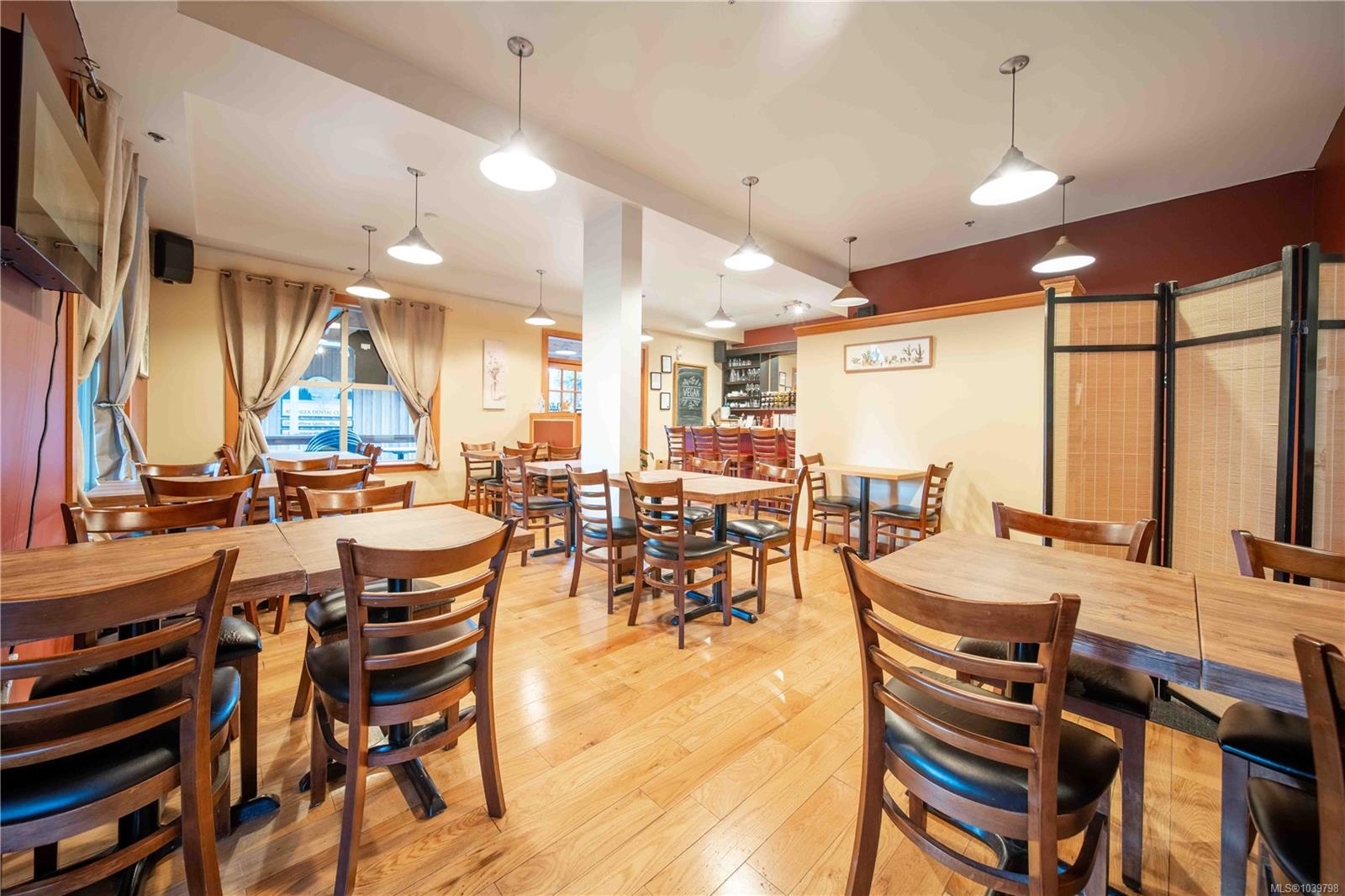 Commercial Sale in Nanaimo 3
