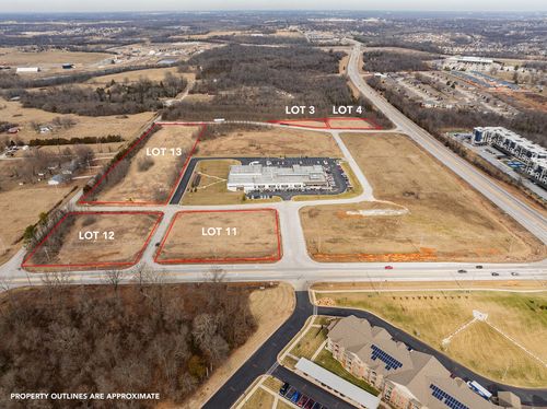 4255 Wilson Creek Marketplace Rd, Battlefield, MO, 65619-7109 | Card Image