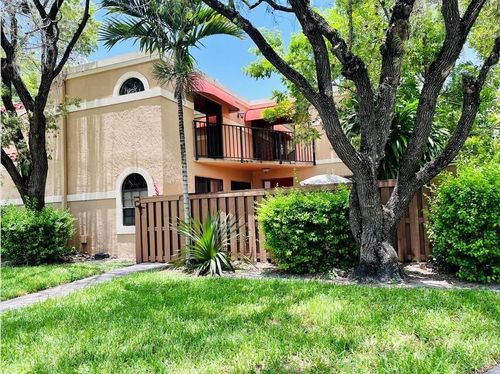 apt-c-8200 Severn Dr, Boca Raton, FL, 33433-8564 | Card Image