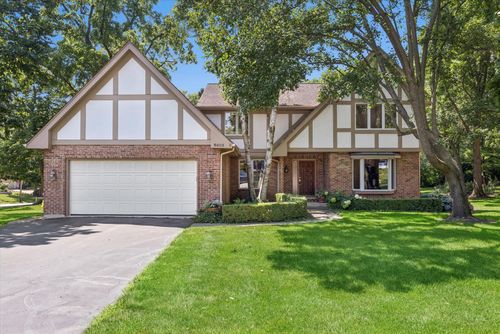 6402 Indianhead Ct, Indian Head Park, IL, 60525-4337 | Card Image