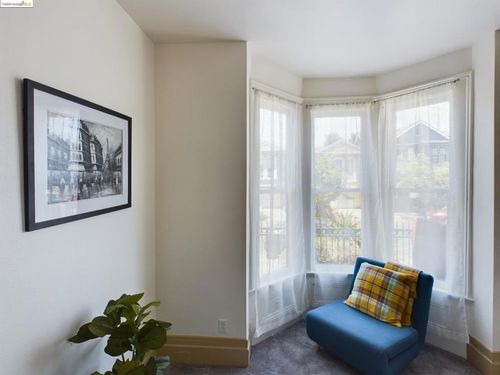 1036 Willow St, Oakland, CA, 94607-1335 | Card Image