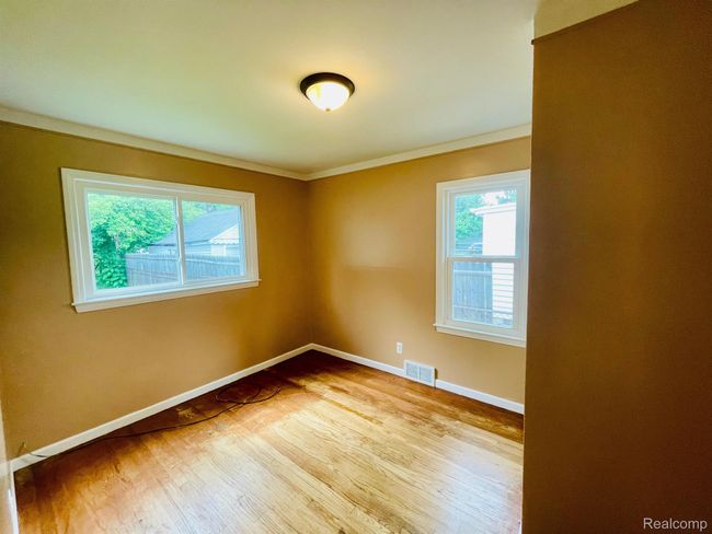 20817 Atlantic Ave, House other with 3 bedrooms, 1 bathrooms and null parking in Warren MI | Image 12