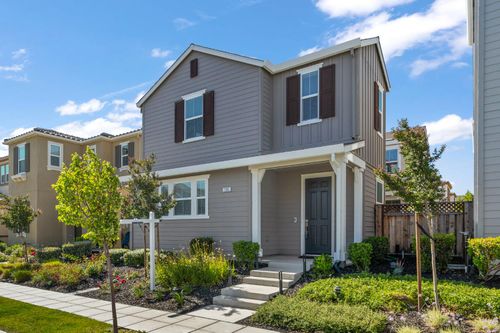 150 E Cortona Ct, Mountain House, CA, 95391-8811 | Card Image