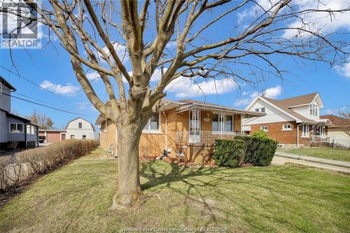 upper-2144 Grand Marais Rd E, Windsor, ON, N8W1W2 | Card Image