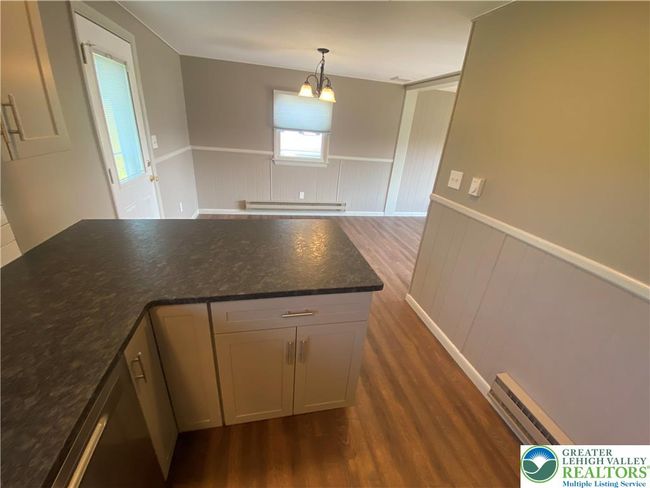 1657 Pen Argyl Rd, House other with 3 bedrooms, 2 bathrooms and null parking in Pen Argyl PA | Image 4