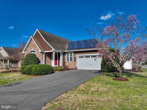 324 E 6th St, Blades, DE, 19973-4561 | Card Image