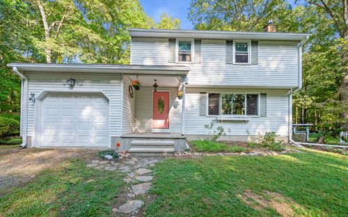 68 Eli Chapman Rd, Moodus, CT, 06469-1404 | Card Image