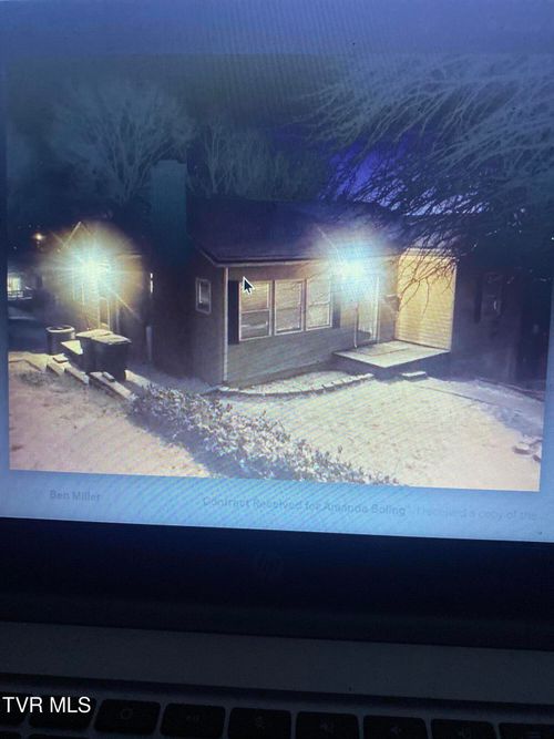 529 Fulton Ave Avenue, Kingsport, TN, 37660 | Card Image