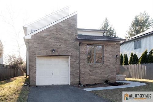 4 Parkview Ter, Highland Park, NJ, 08904-2650 | Card Image