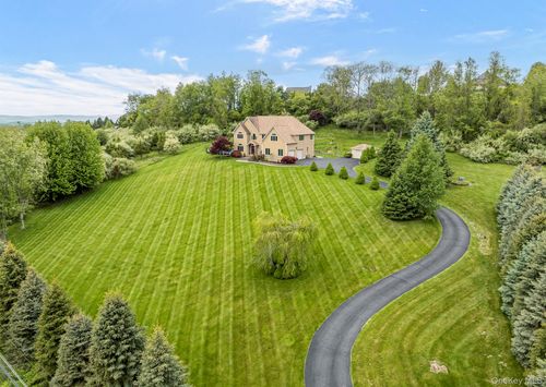 161 Pleasant Ridge Rd, Poughquag, NY, 12570-4901 | Card Image
