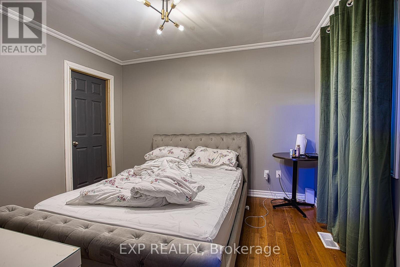 Residential in Hamilton (Rolston) 5