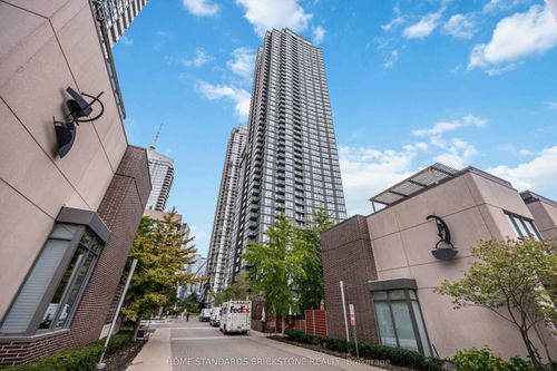 1116-11 Brunel Crt, Toronto, ON, M5V3Y3 | Card Image