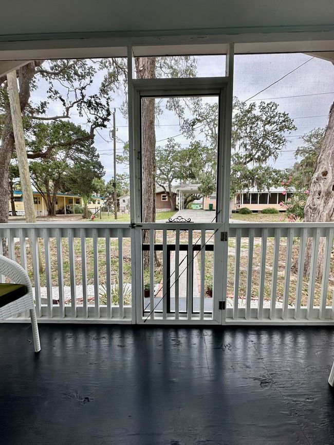 12409 Live Oak St, House other with 2 bedrooms, 1 bathrooms and 1 parking in CEDAR KEY FL | Image 66