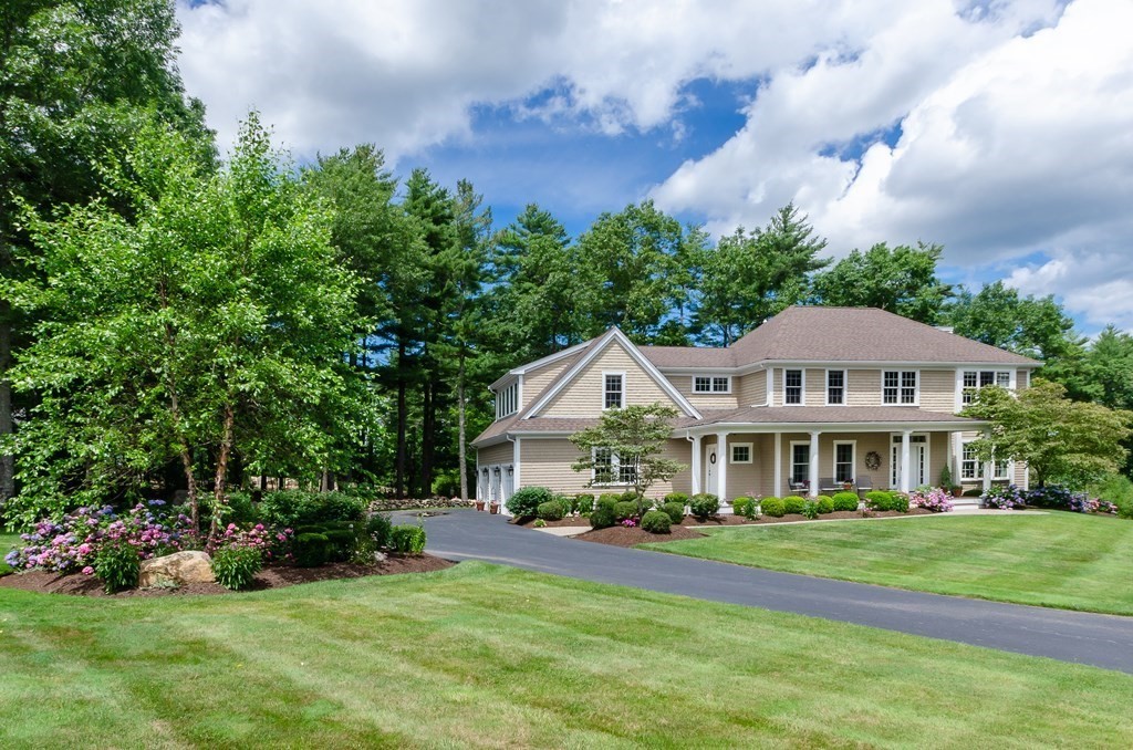 Rocky Hill Ln, Mattapoisett, MA 02739