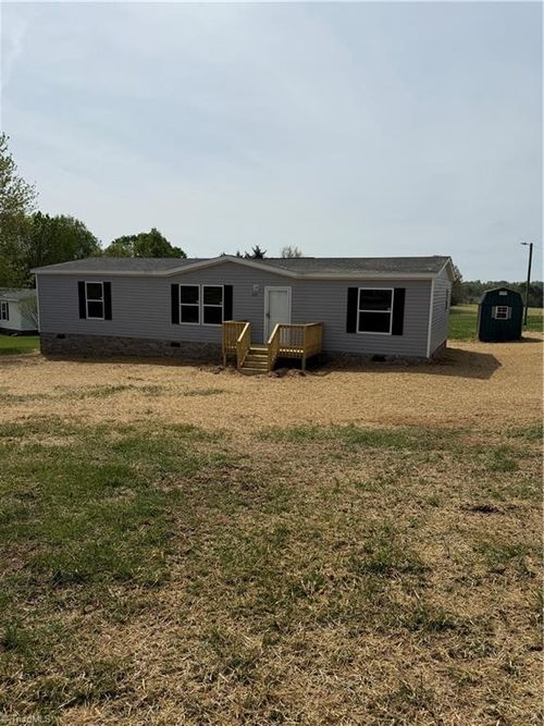 432 Pratt Rd, Dobson, NC, 27017-8339 | Card Image