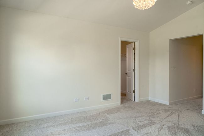 513 Amherst Dr, Townhouse with 3 bedrooms, 3 bathrooms and 4 parking in Sycamore IL | Image 26