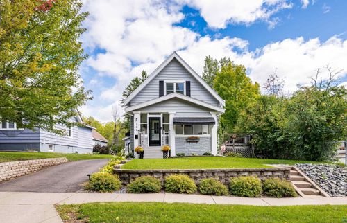 202 St. Paul Ave, Duluth, MN, 55803 | Card Image