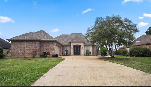 111 Clubhouse Dr, Woodworth, LA, 71485-2500 | Card Image