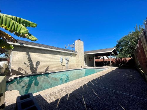 16803 Castle Fraser Dr, Houston, TX, 77084-2617 | Card Image