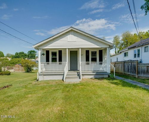 2005 Bay Street, Bristol, TN, 37620 | Card Image