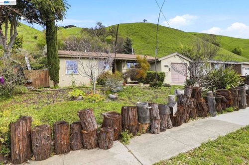 38380 Canyon Heights Dr, Fremont, CA, 94536-1816 | Card Image