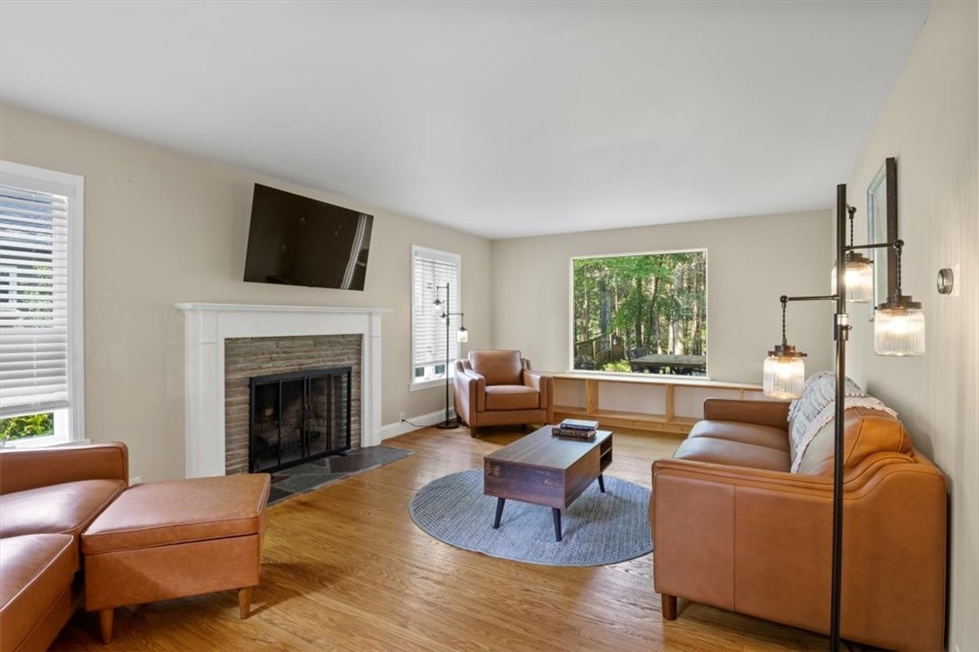 Residential Lease in Irondequoit 5
