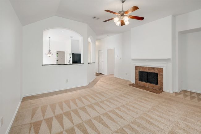 813 Westbury Ln, House other with 4 bedrooms, 2 bathrooms and 4 parking in Georgetown TX | Image 5